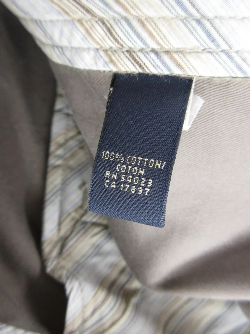 Banana Republic brand banana